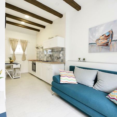Apartmani ElaDora Biograd na Moru Kültér fotó