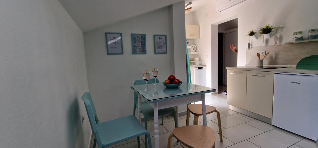 Apartmani ElaDora Biograd na Moru Kültér fotó