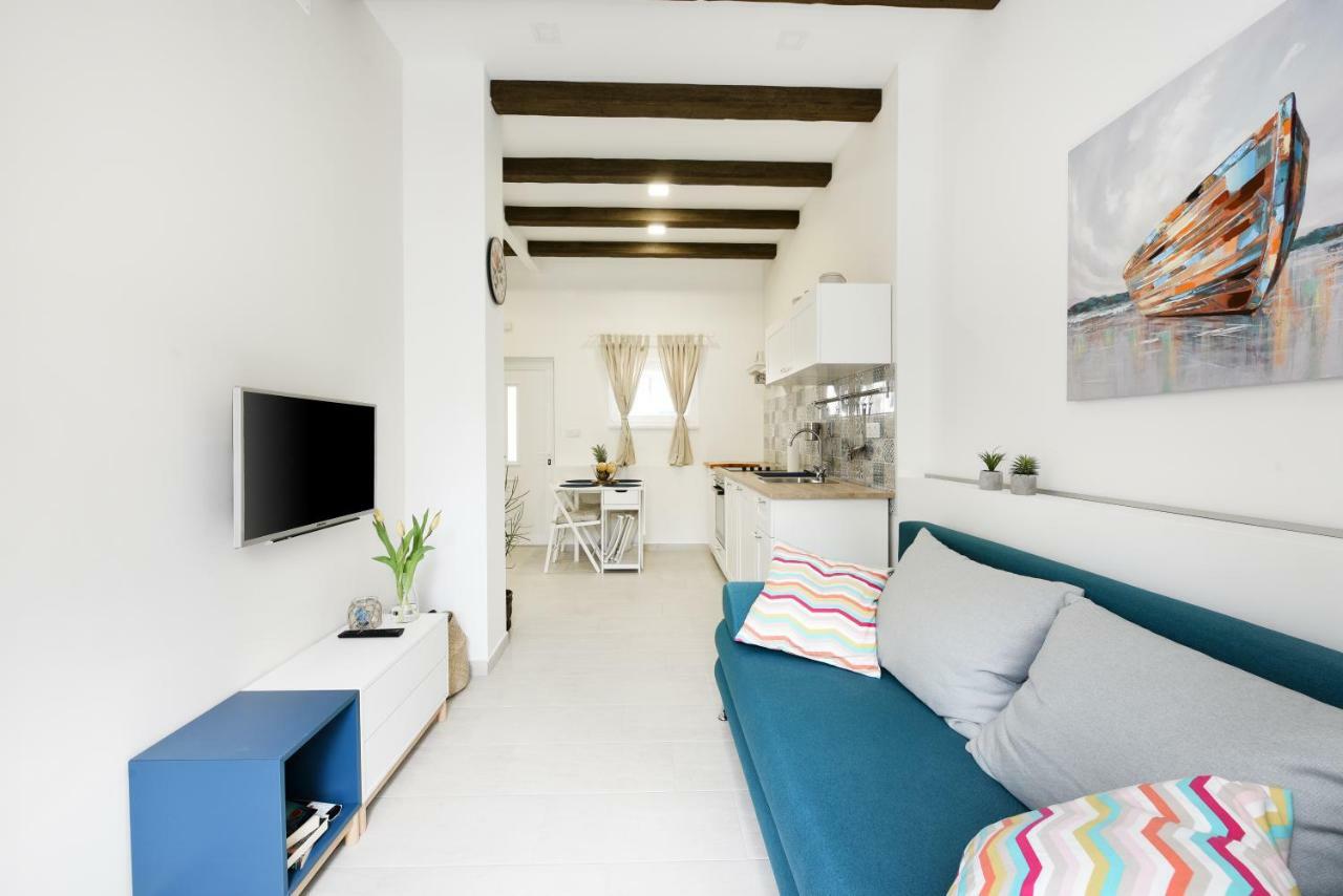 Apartmani ElaDora Biograd na Moru Kültér fotó