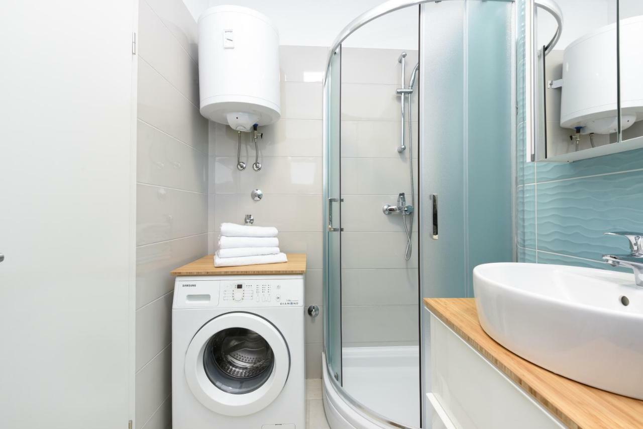 Apartmani ElaDora Biograd na Moru Kültér fotó